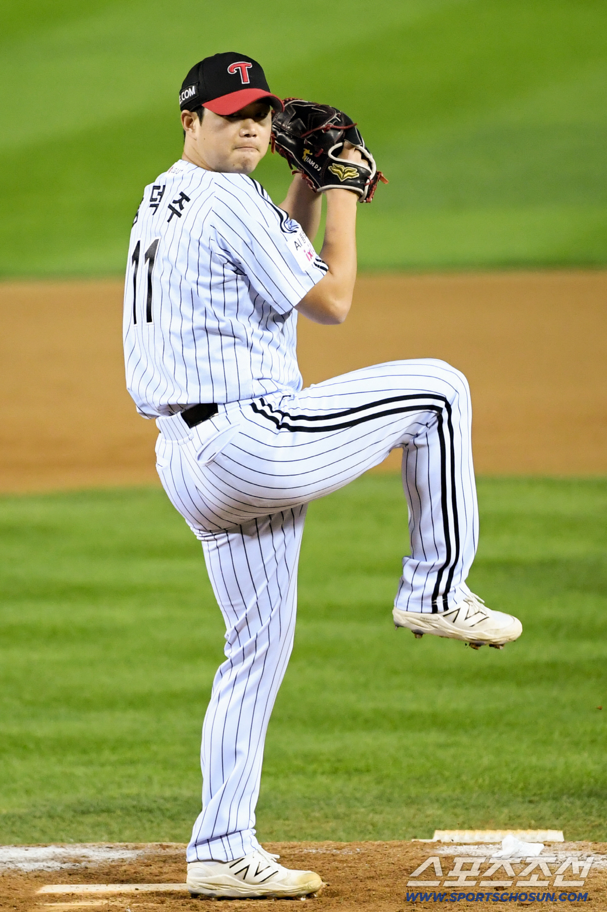 FA 38억 먹튀? → KS 무실점 했잖아. 미친 유관력의 사나이. 그래…