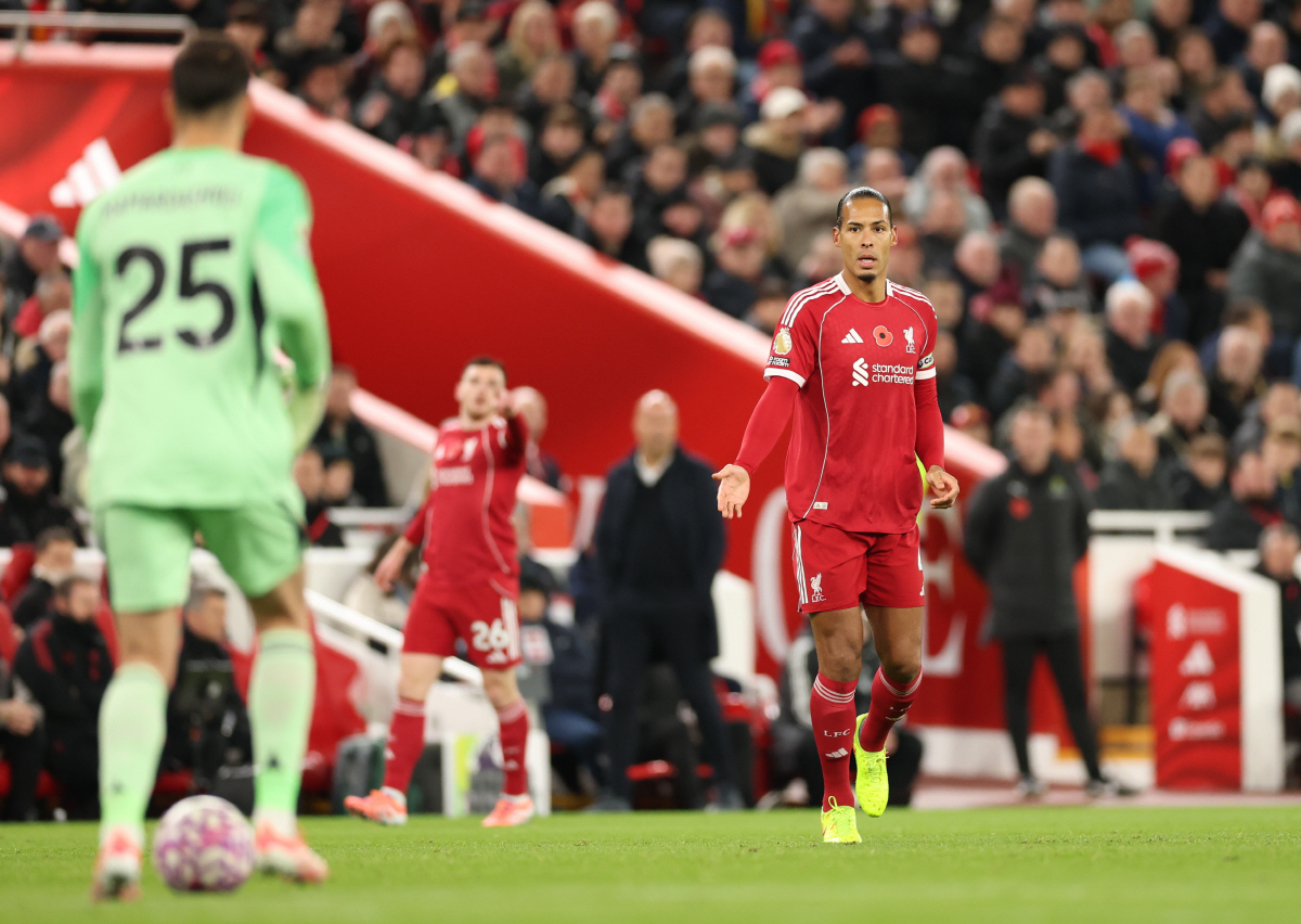 "루니, 그 입 다물어" 리버풀 리더십 저격, EPL 4연패 탈출 후 침…