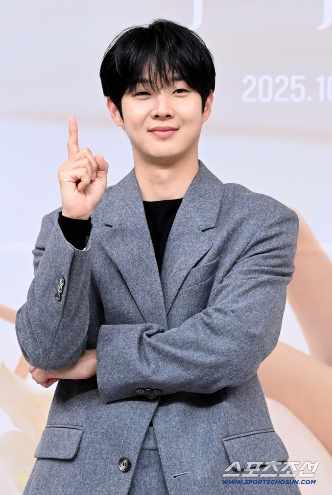 최우식, 직진 고백+앙큼 플러팅…‘우주메리미’로 인생 로맨스 경신