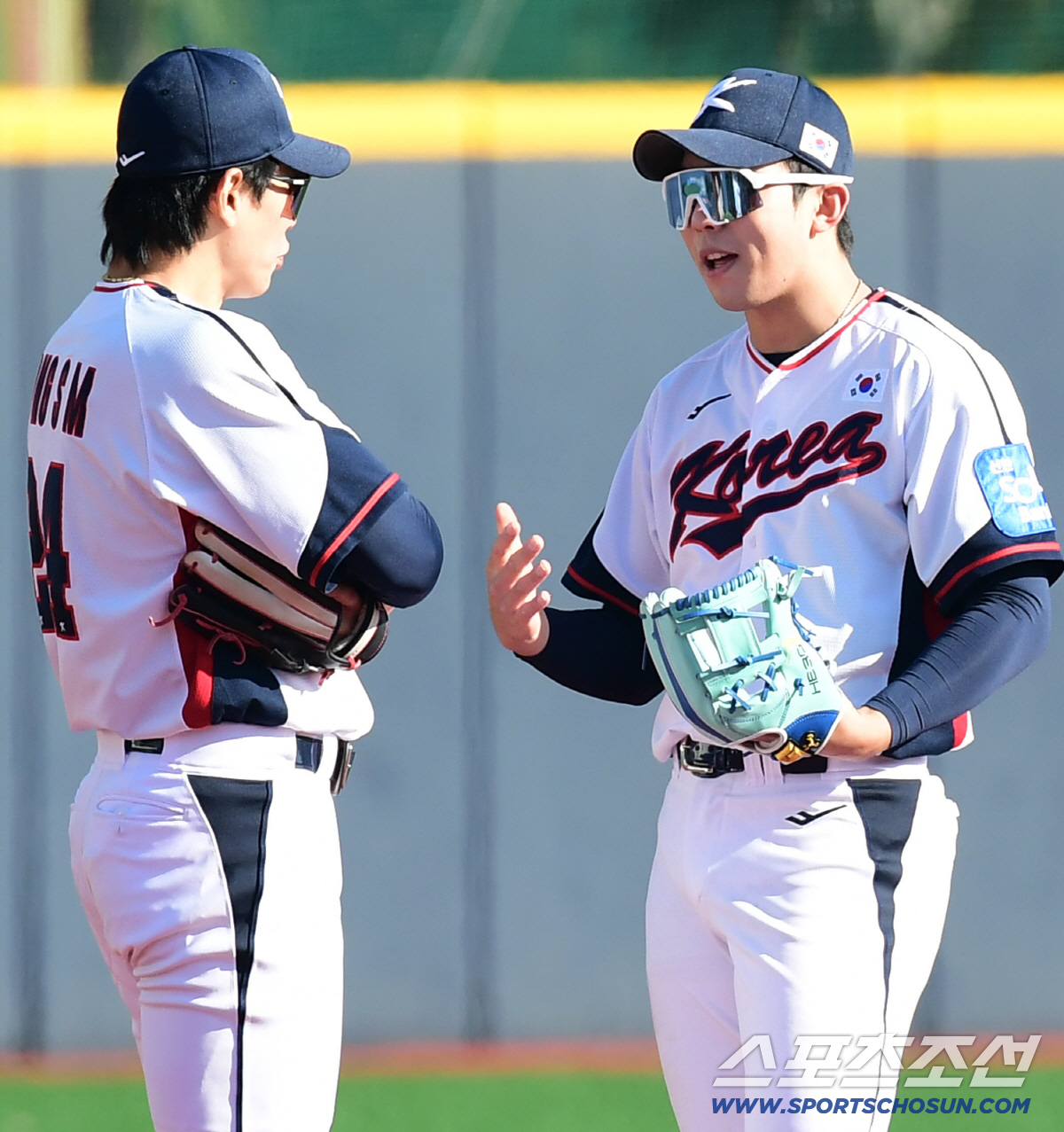 대표팀보다 ML 포스팅이 더 궁금. 송성문의 대답은 "지금은 웨이팅 중.…