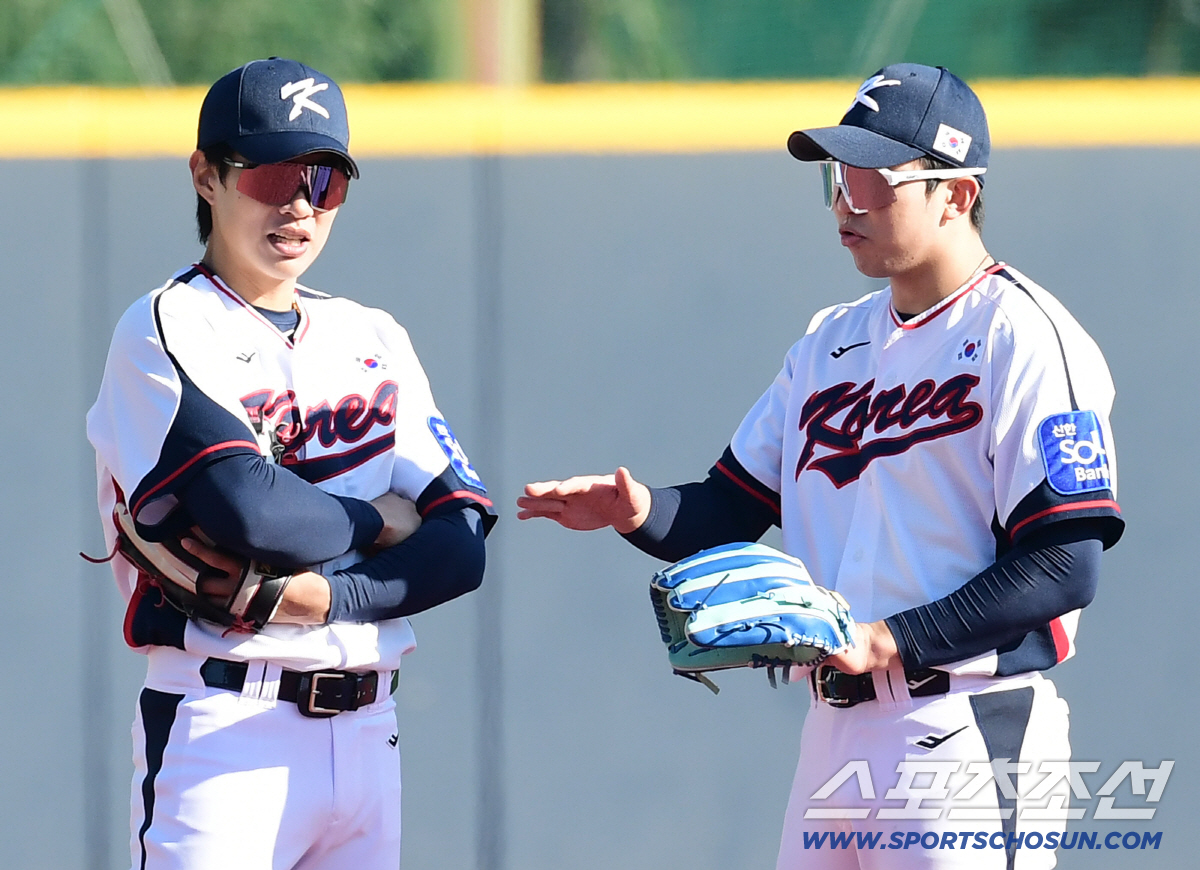 대표팀보다 ML 포스팅이 더 궁금. 송성문의 대답은 "지금은 웨이팅 중.…