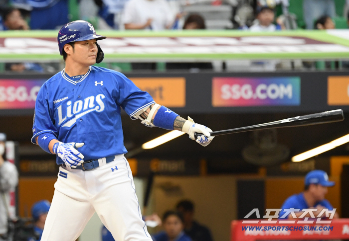 "또 다른 모습으로 그라운드 서겠다"…현역 마침표 찍는 국민거포, 지도자로 야구 인생 2막 열까