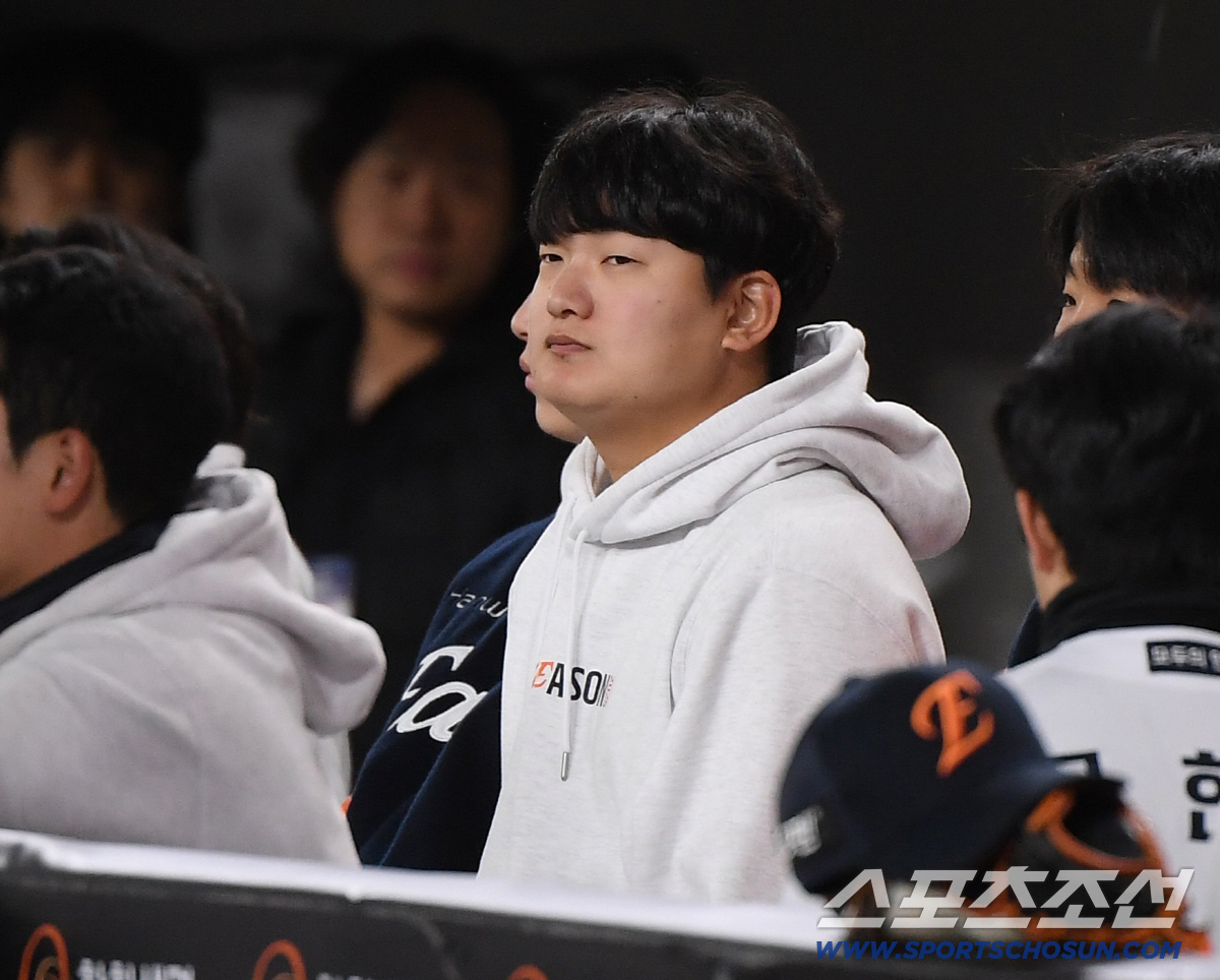 "팀에 도움되는 선수 되겠다고 했는데 …" 눈물과 자책으로 마쳤다. 33…