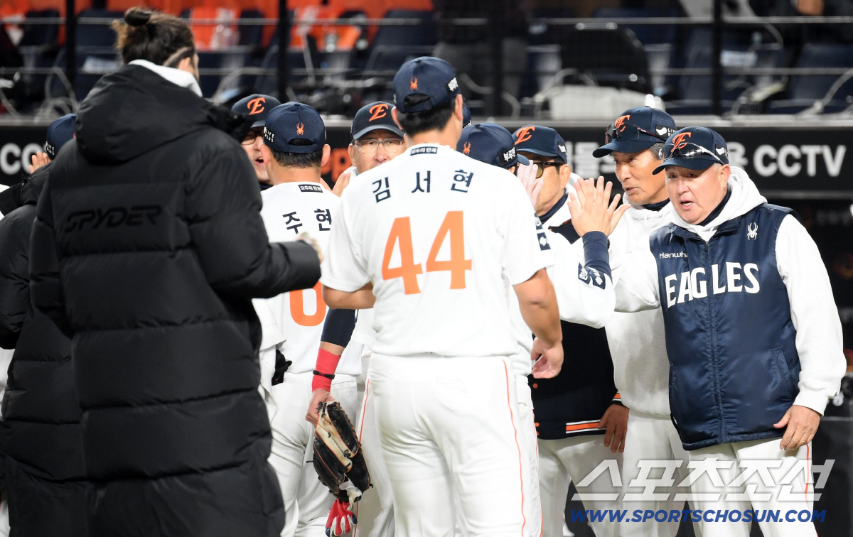 "팀에 도움되는 선수 되겠다고 했는데 …" 눈물과 자책으로 마쳤다. 33…