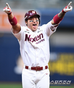 전격 은퇴 선언 '국민 거포', 혼이 서린 고척돔으로 돌아온다...하루 전 코치 명단 발표해놓고, 추가 선임을 해버렸다