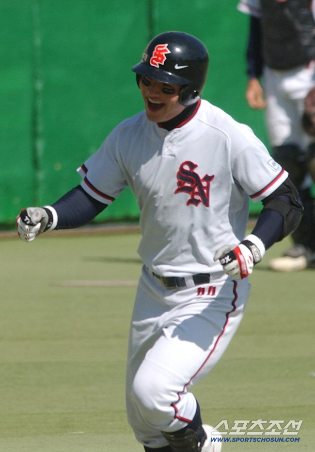 전격 은퇴 선언 '국민 거포', 혼이 서린 고척돔으로 돌아온다고? 선수,…