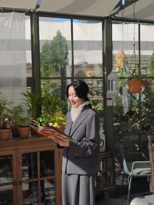 '의사♥' 이정현, 기쁜 소식 전했다..."수익금 전액 어린이병원에 기부…