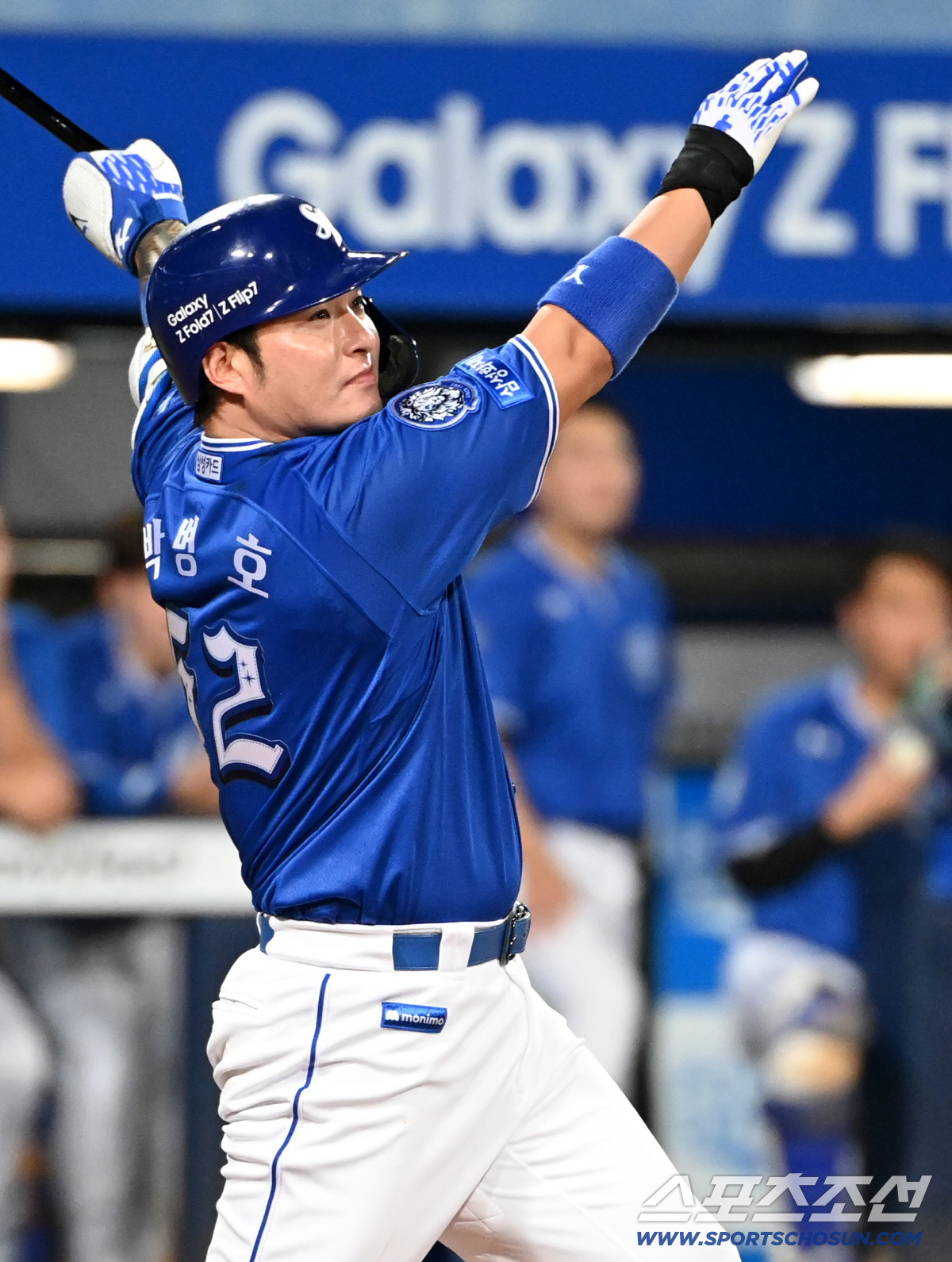 '역사상 최초 4년 연속 → 홈런왕만 6번' 끝내 우승 트로피는 한번도 …