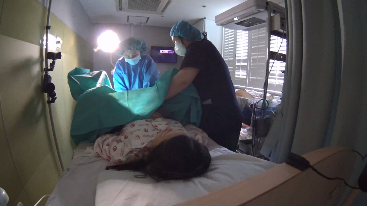 '김다예♥'박수홍, 벌써 둘째 준비하나…다섯 아이 자연임신父 손 '덥석'…