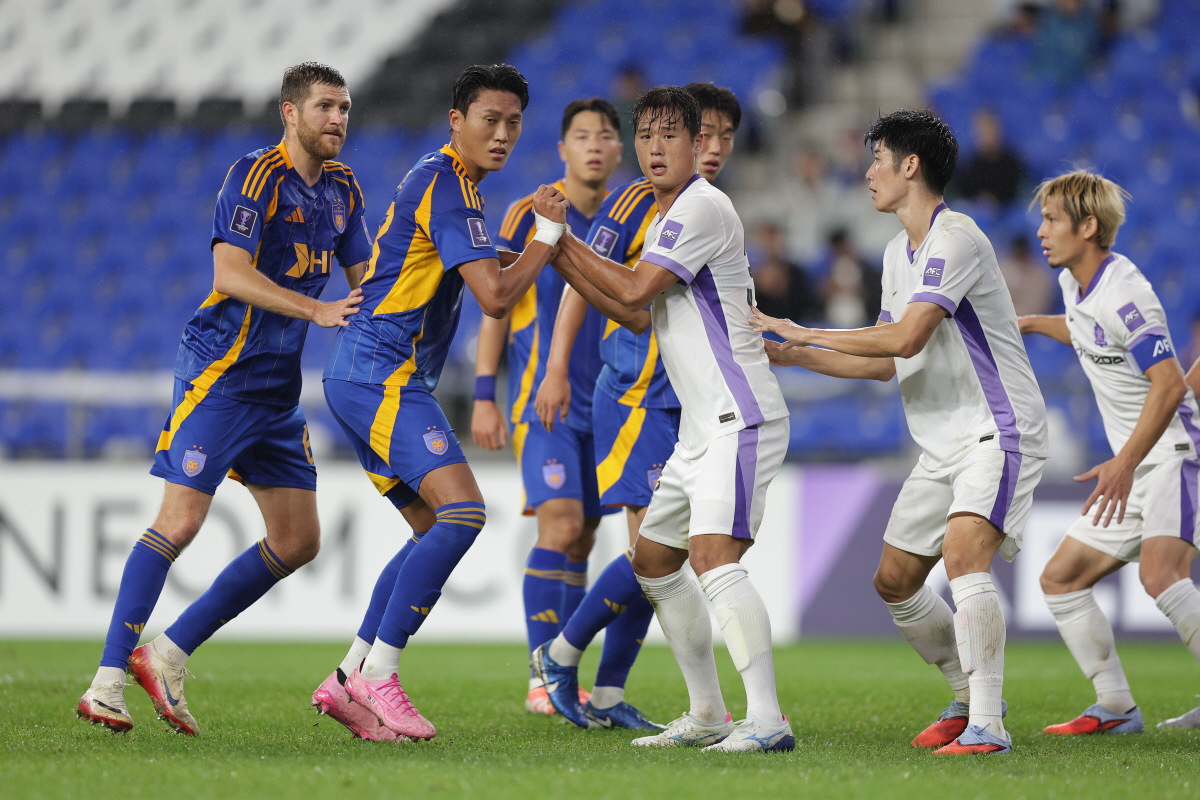 'ACLE 등록→이동경 장착' 울산, 日 고베와 ACLE 1, 2위 한일…