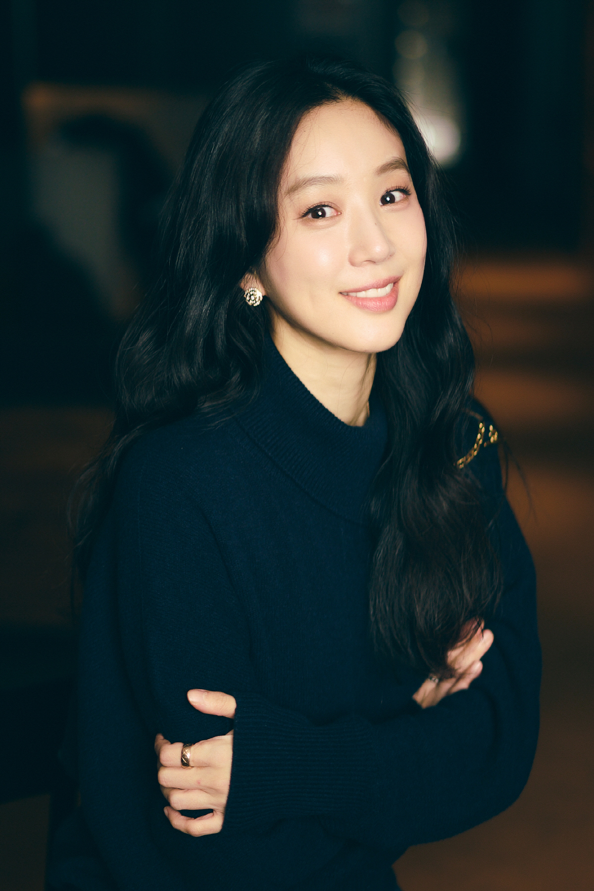 [SC인터뷰] "김연경도 보고 '꺅' 소리 질러"…'하얀 차' 정려원, …