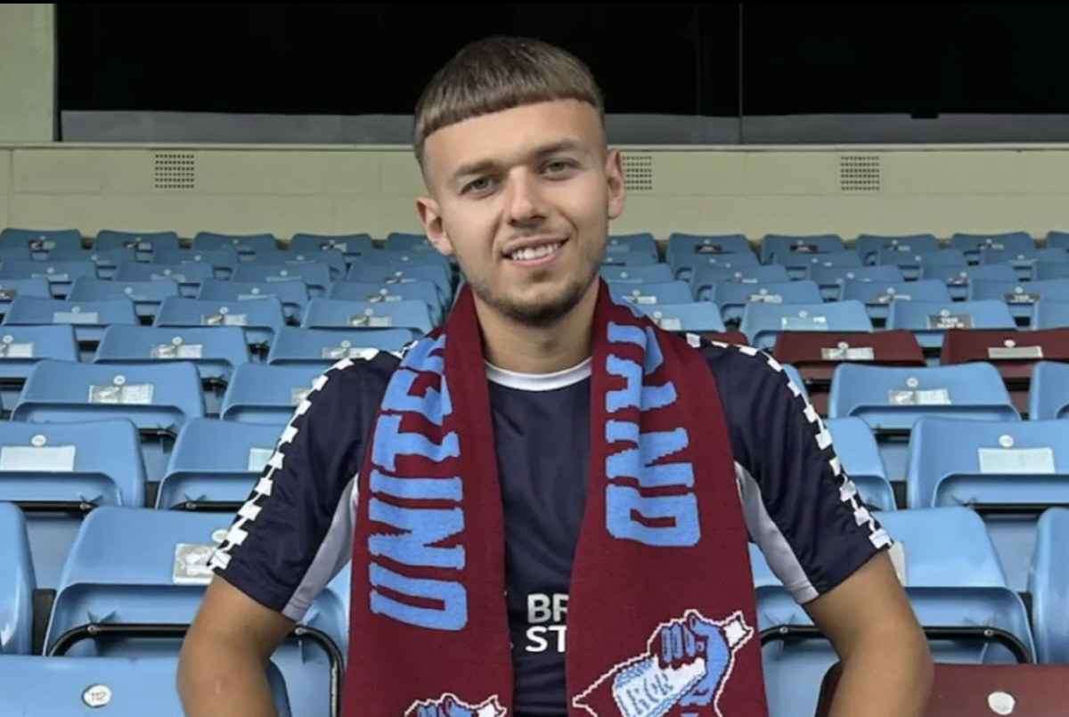 '英 충격 사건' 22살 유망주 흉기 난동 피습 당해→11명 피해자 발생…