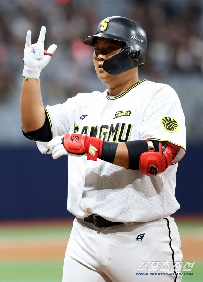 류지현의 최대고민. 지금도 3루수만 5명인데 김도영까지 가세한다면... …