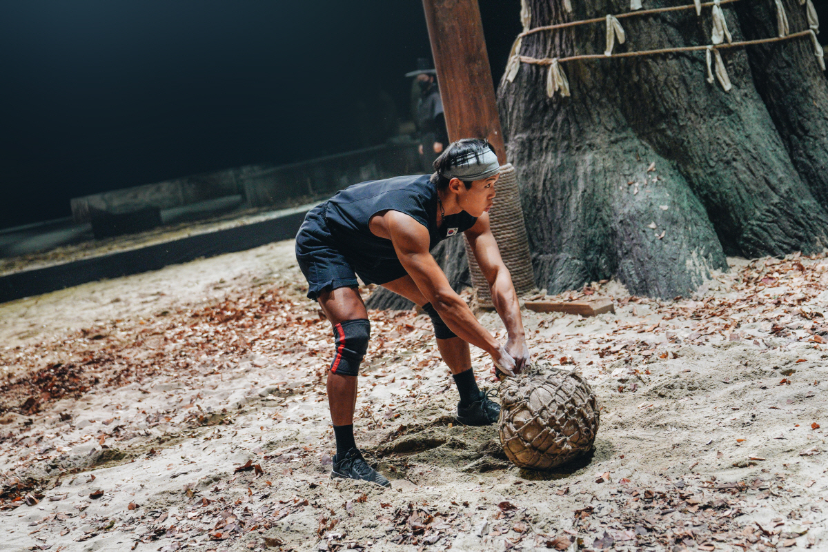 첫 탈락국 등장..'피지컬 : 아시아', 시그니처 공뺏기 2인전 돌입
