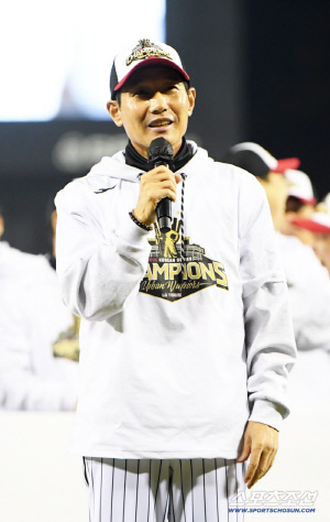 실패한 1할타자→우승 2회 최고 감독으로…염경엽 LG 감독, 첫 저서 '결국 너의 시간은 온다' 출간