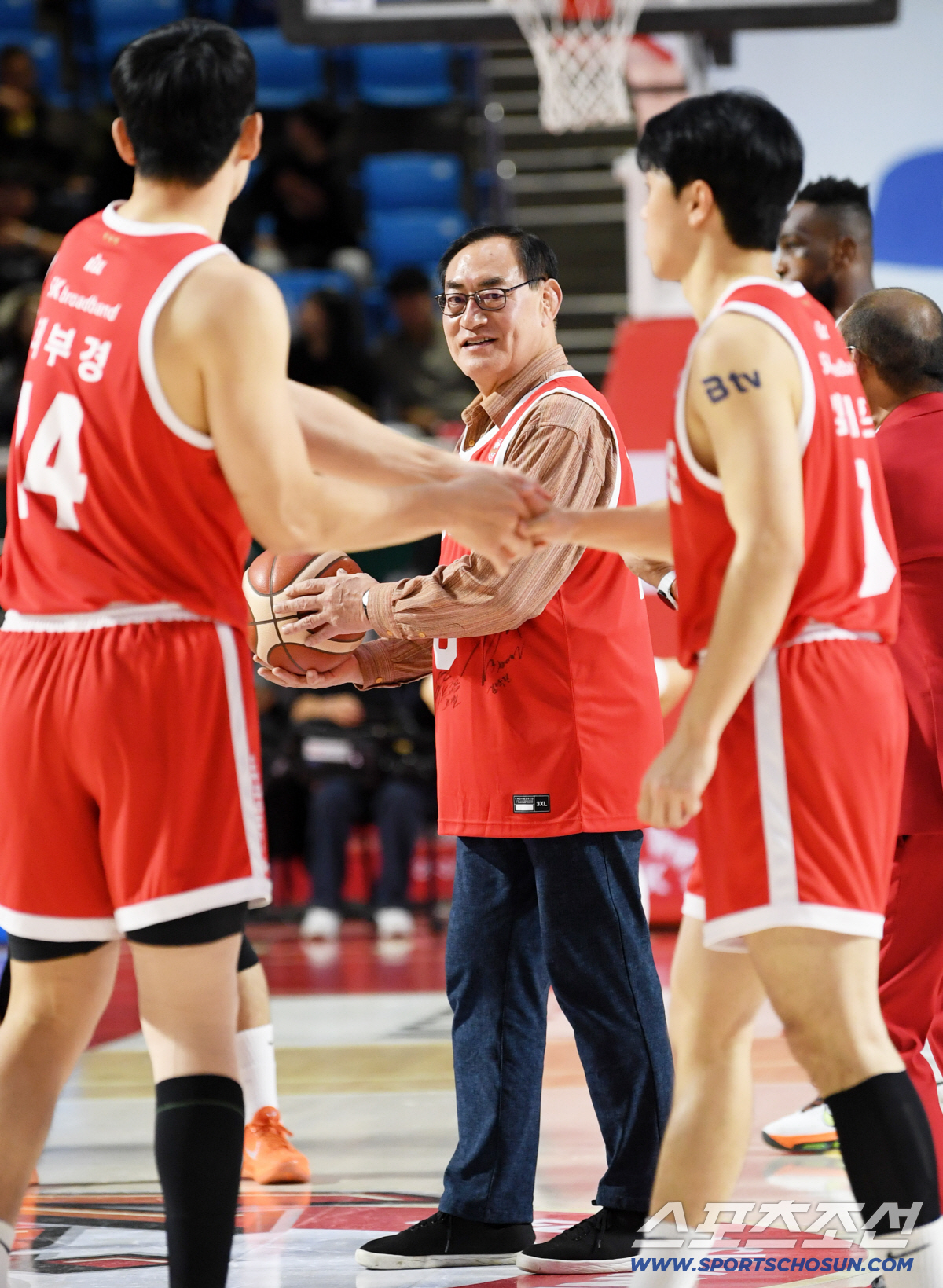 [포토] 하형주 이사장 'SK 나이츠 승리 위해'