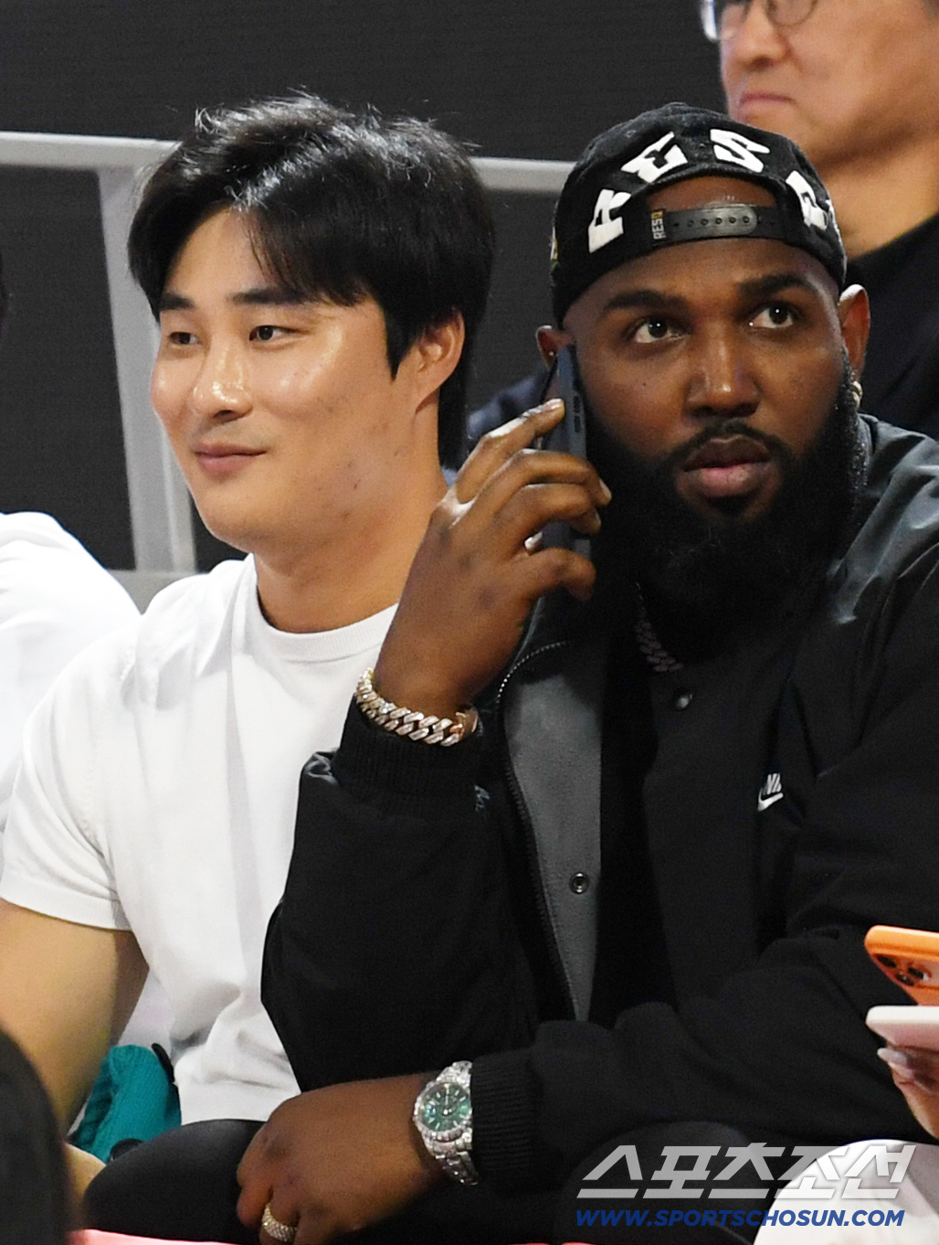 [포토] 메이저리거 김하성-마르셀 오주나 '한국에서 친구와 즐기는 농구'
