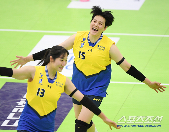 친정팀 맹폭한 김희진, '은퇴 안 하길 잘했네’ 완벽 부활 [수원 현장]