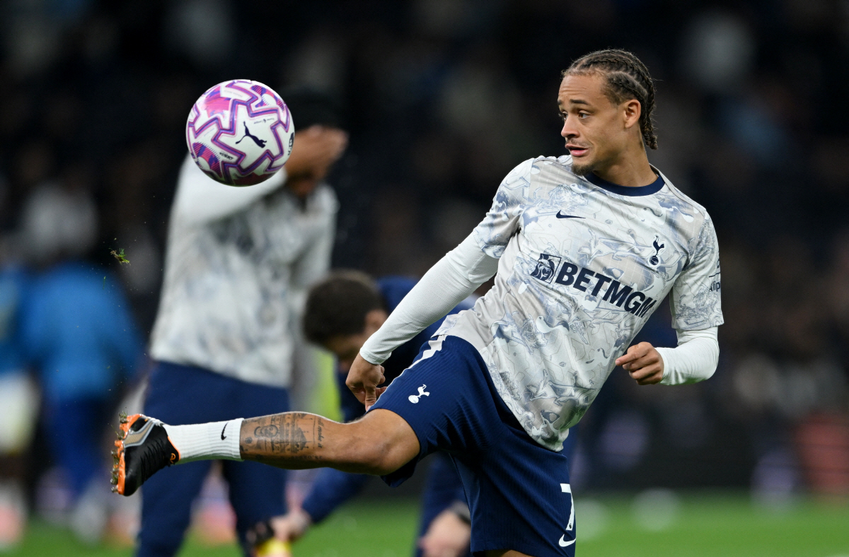 제2의 손흥민 없다, 토트넘 7번 상징성 2달 만에 박살...‘EPL 0…