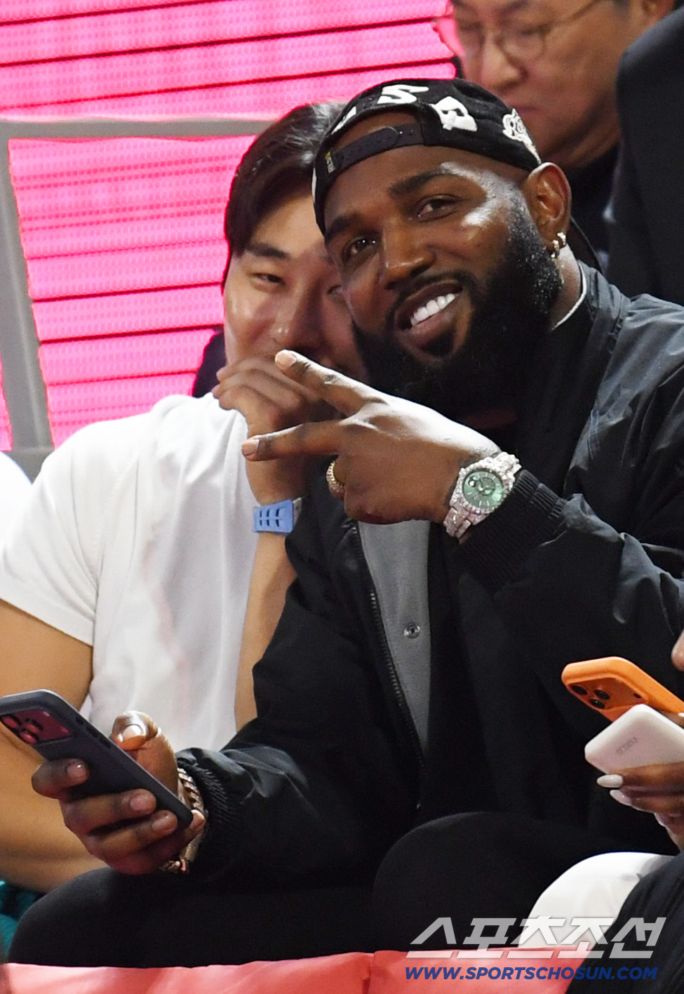 '하성킴 포즈 좀 취해봐' 팀 동료 마르셀 오즈나 넉살에 빵 터진 김하성…