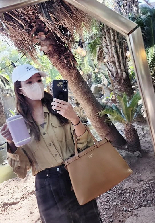 소유진, 백종원♥ 활동 중단 속..친정 식구와 떠났다 "날씨도 좋아"