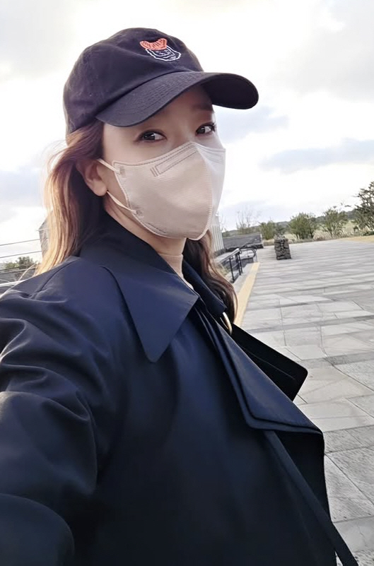 소유진, 백종원♥ 활동 중단 속..친정 식구와 떠났다 "날씨도 좋아"