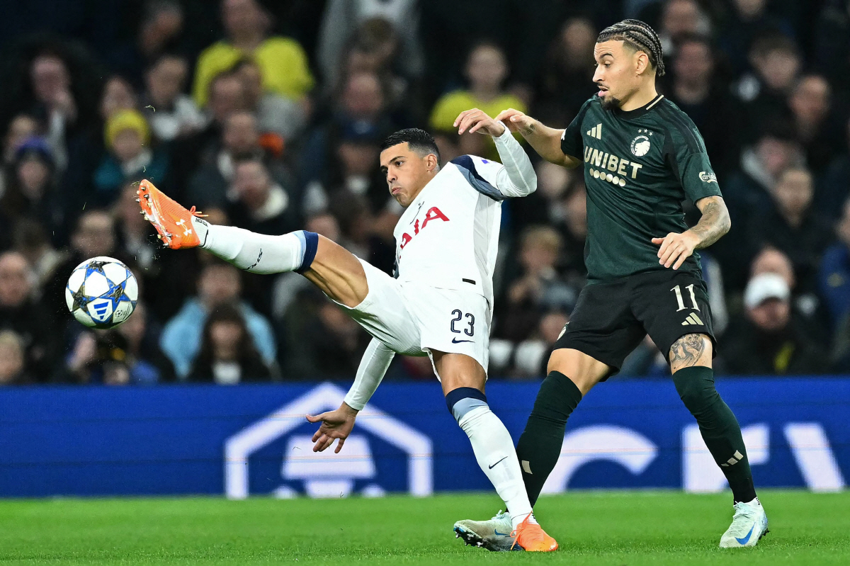 [UCL현장]'존슨 선제골' 토트넘, 코펜하겐에1-0 리드하며 전반 종료