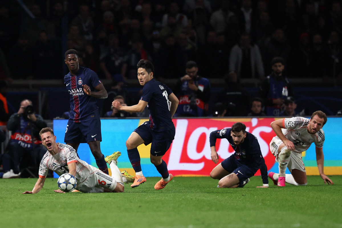 "고개 들어, 강인아" 발롱도르 수상자 '완벽대체'한 LEE, 물오른 왼…