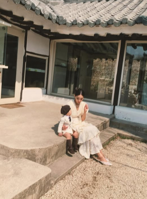 [전문] '정우성 혼외자 공개' 문가비 "AI 합성 멈춰달라, 엄마와 아…