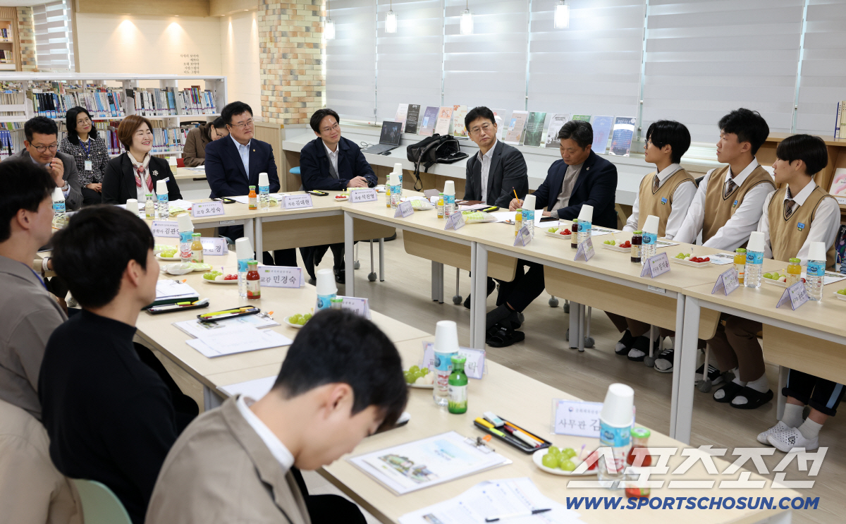 김대현 문체부차관,외삼中 스포츠클럽 깜짝 방문 "학교체육,평생운동습관 형…