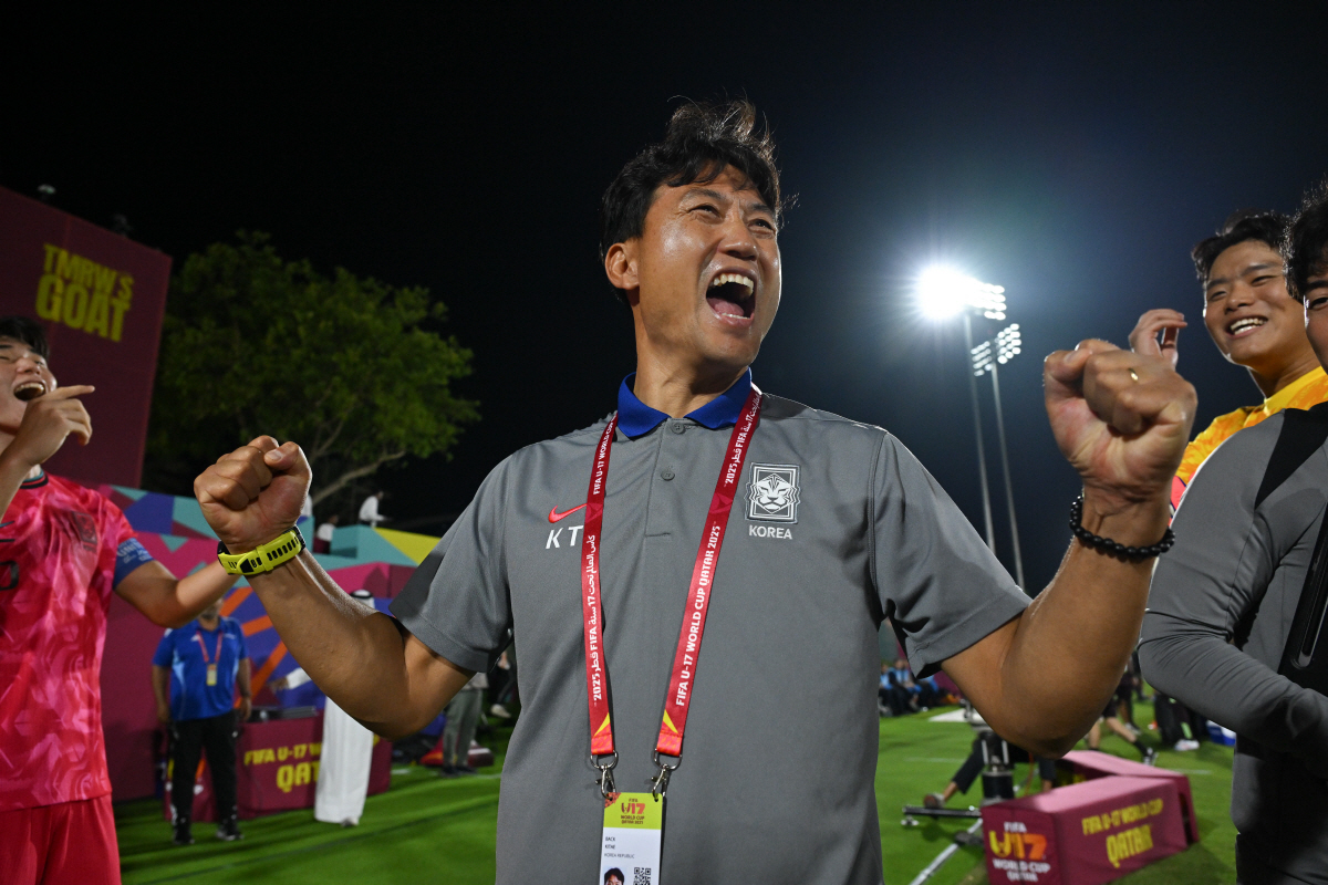 '韓 새 역사 썼다'→'골든보이' 이강인도 환호, U-17 대표팀 드디어…