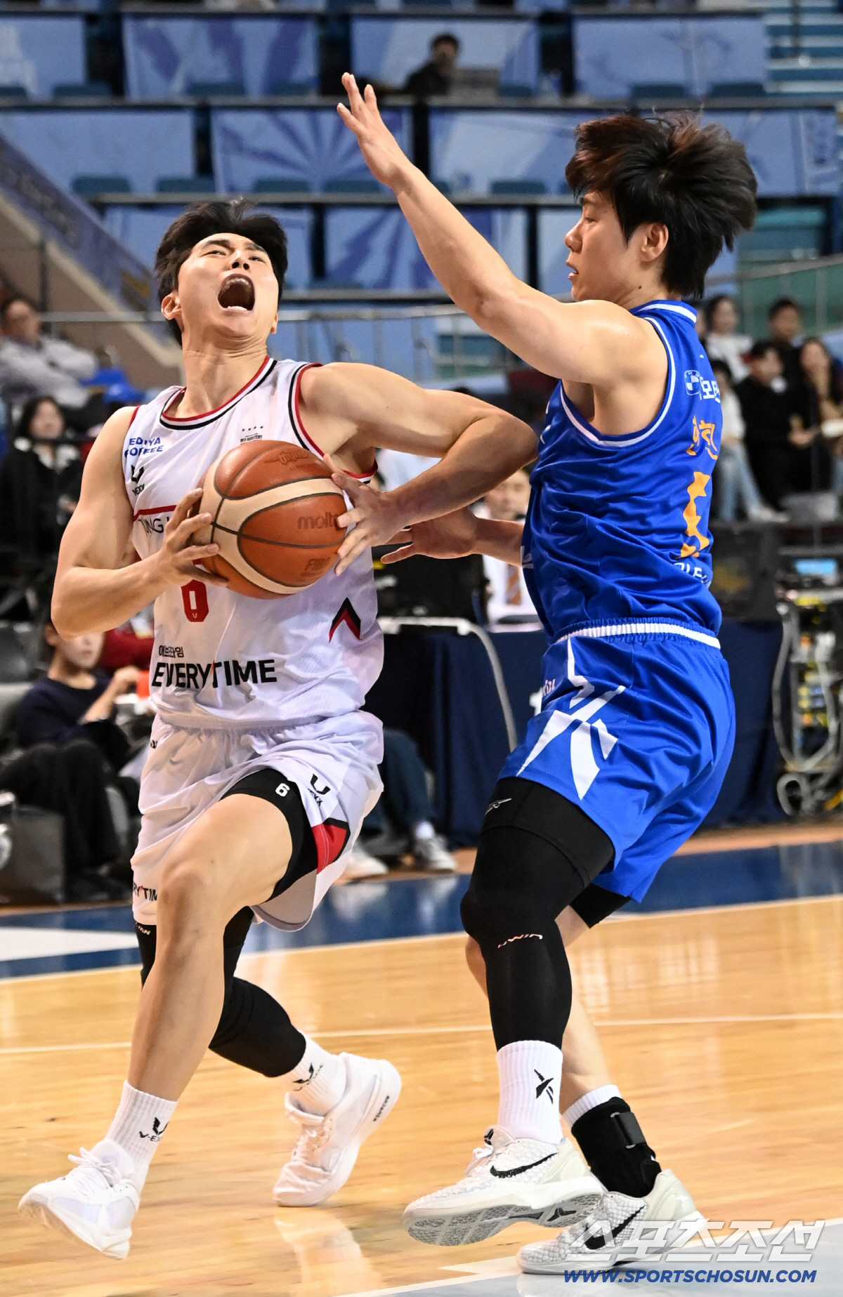 [포토] 박지훈, 나 들어가야 하는데~