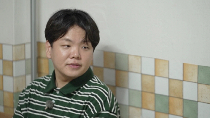 '새신랑' 곽튜브, 원래 이렇게 인기 많았나…충남 아산서 소녀 팬과 감격…