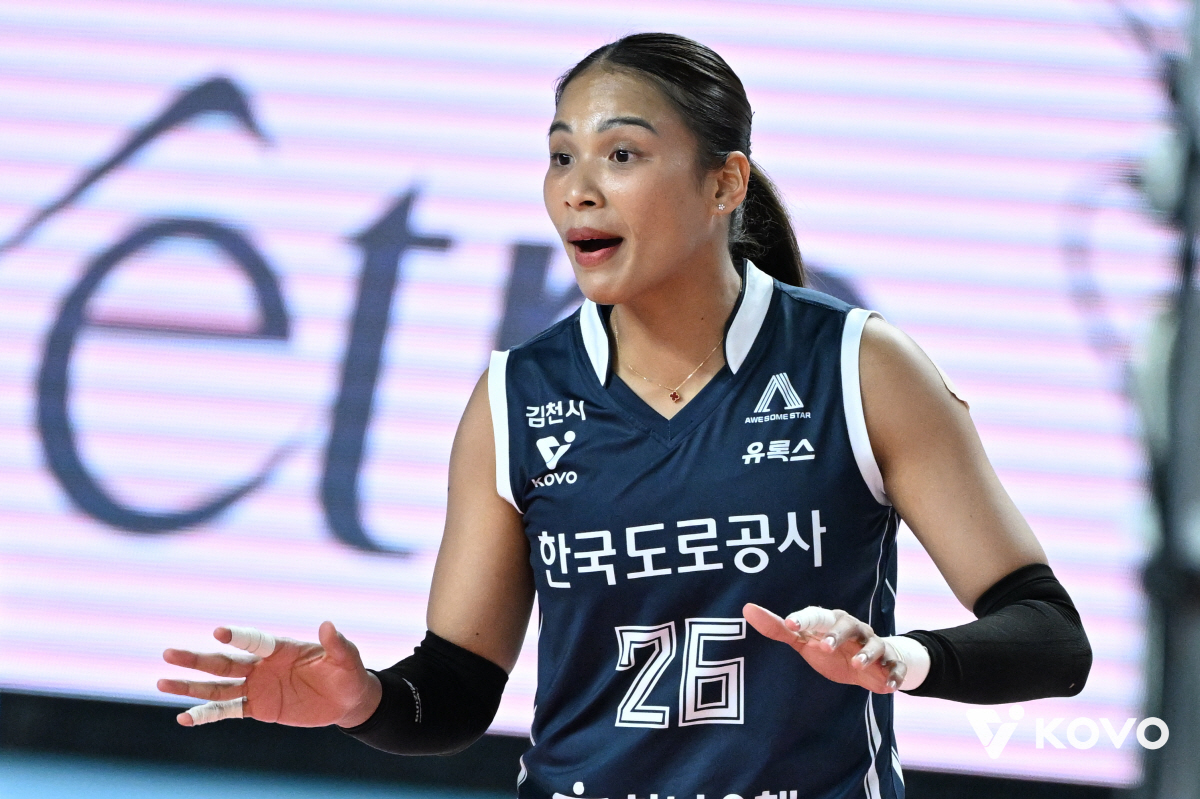 "단한순간도 나태해본 적 없다" 지휘봉 잡은지 13년 → 200승 달성!…