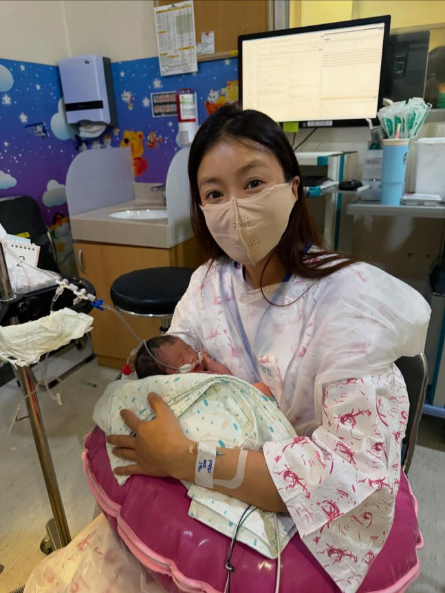 “새 생명 품에 안아” 이시영, 둘째 득녀 소감에 눈물…이혼 후 맞은 기…