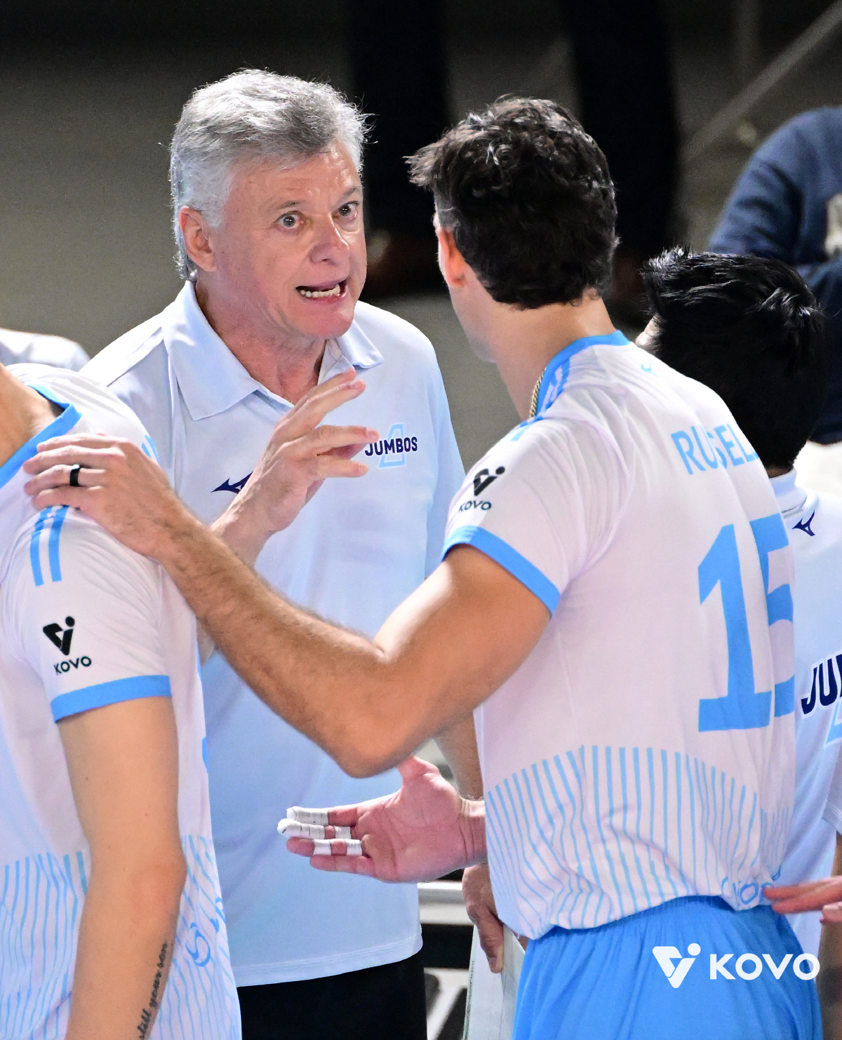 공격 성공률 63% 용병한테 잔소리를 하다니!! → 외국인 감독이라 가능…