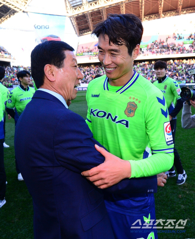 [전주 토크]존재 자체가 '라 데시마'…'우승반지 10개' 최철순이 꼽은…