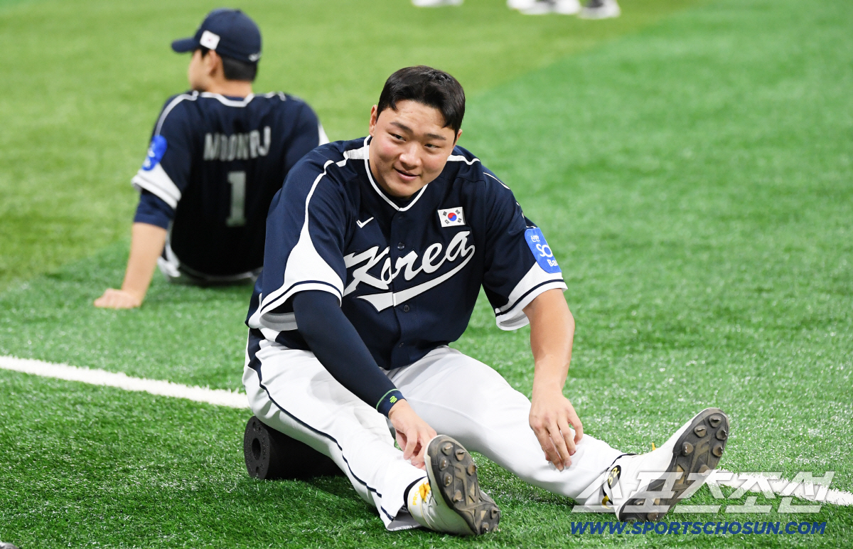 "팔근육이 얼굴만하다." 제2의 '안현민' 상무에서 대기중. 앗 '불꽃야…