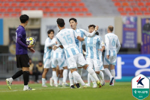 '출전금지 부상악재' 울산, '천적' 수원FC 상대로 위기탈출 도전