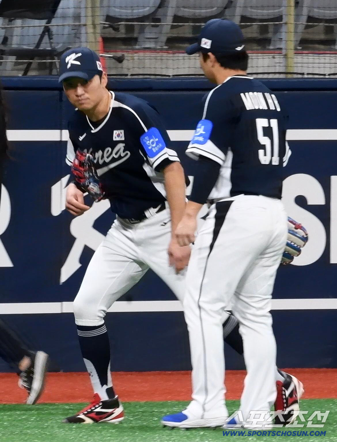 '안타 도둑과 드디어 대면' 태극마크 달고 만난 박해민과 문현빈, 수비 …