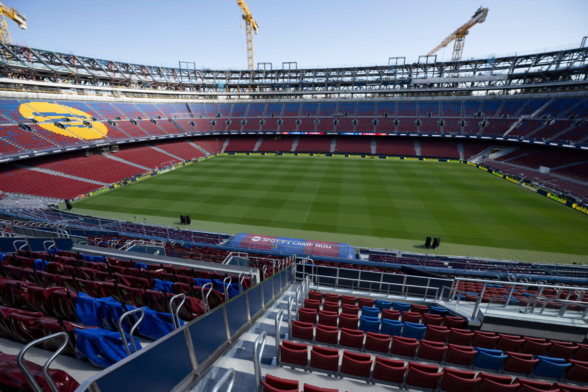 '대충격' 바르셀로나, 캄프누 복귀 또 막힐 위기..."치명적인 질병 발…