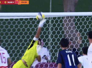 '일본판 카스트로프' 어머니의 나라에서 뛰겠습니다! 혼혈 GK, 슈퍼세이브 맹활약…알고보니 '손흥민 후배'[U-17 월드컵]