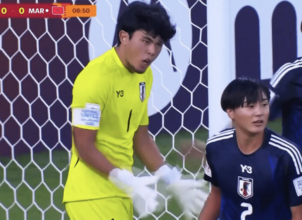 '일본판 카스트로프' 어머니의 나라에서 뛰겠습니다! 혼혈 GK, 슈퍼세이…