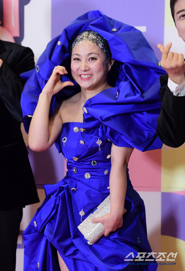 박나래, ♥핑크빛 터졌다..6세 연하 김희선 훈남 매니저와 '즉석 소개팅…