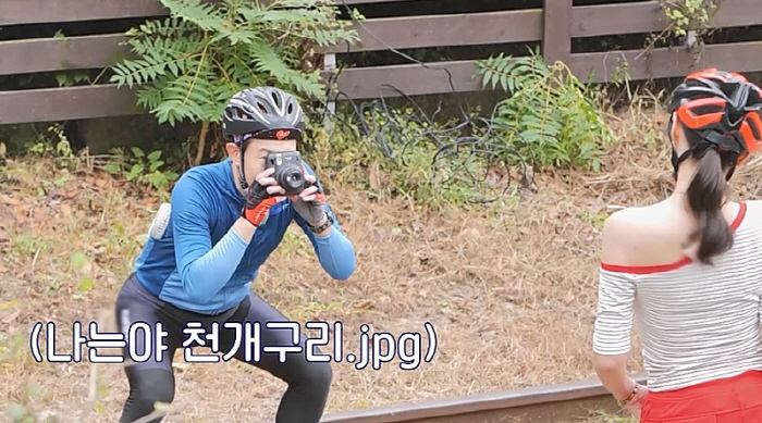 '46세' 천명훈, '8살 연하' 미모의 CEO♥와 핑크빛...커플사진 …