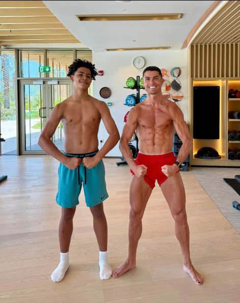 "엄마가 돼 너무 좋아" '사커맘'으로 제대로 변신한 호날두 약혼녀, '…