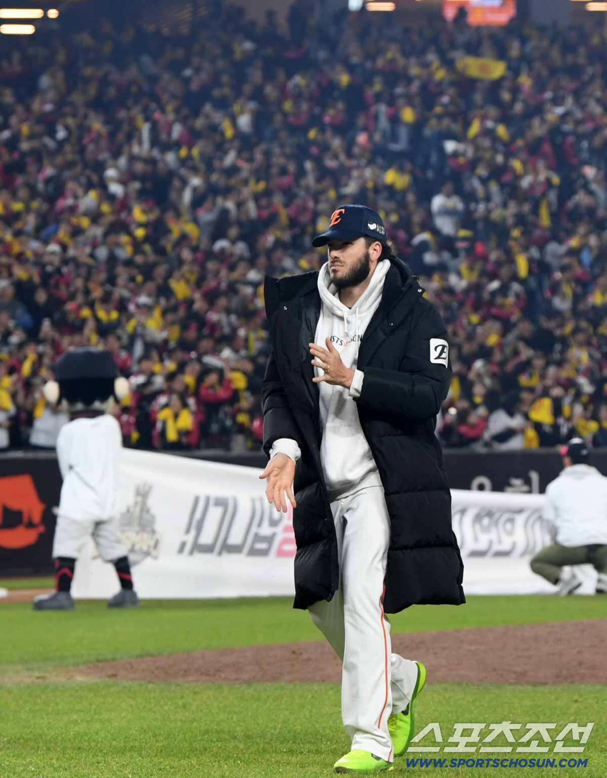 혹시 내년에도 한화? 폰세, 美 냉혹한 평가 "KBO에서 에이스 대우 받…