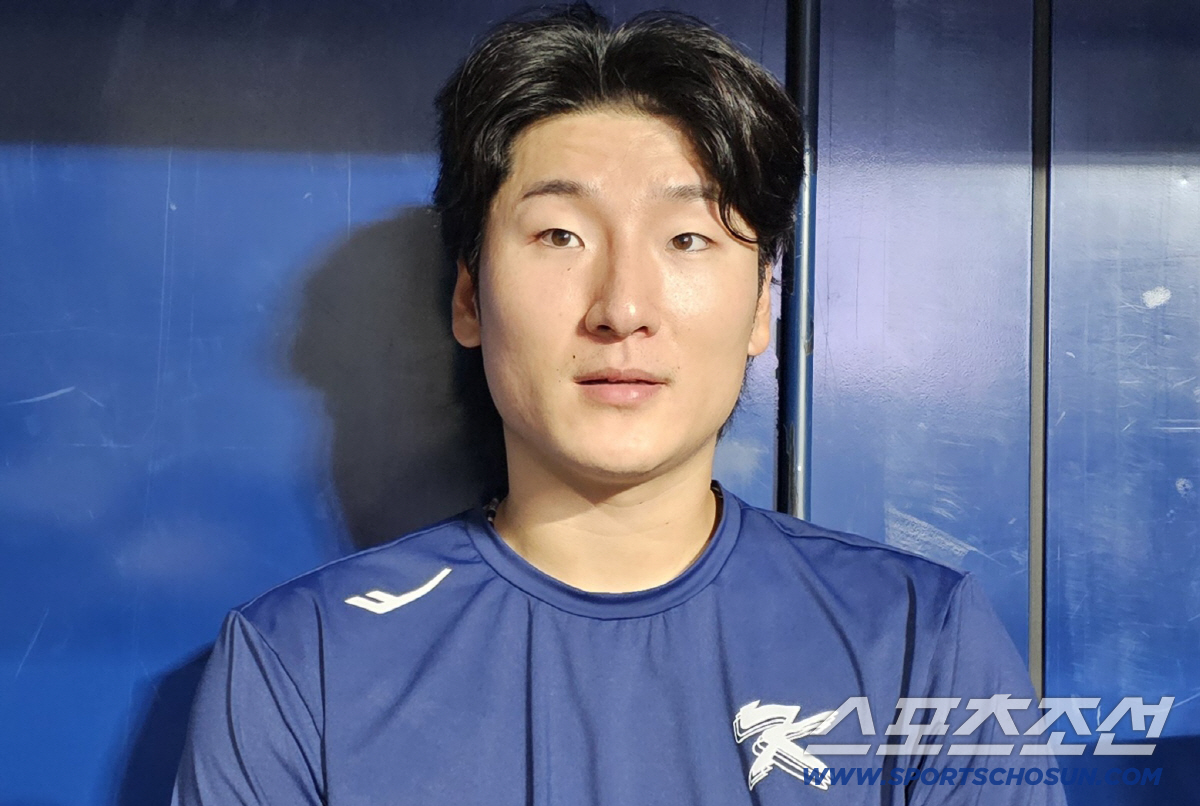 시즌 다 끝나니 "더 던지고 싶다." 마침 평가전이... 두산 에이스가 …