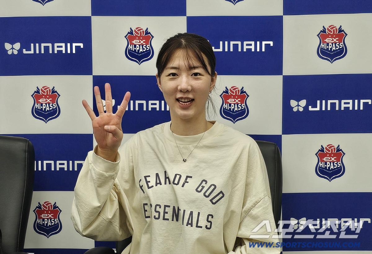 4연승 이끈 '연봉퀸' 강소휘 "5년만의 우승 도전? 지금은 과정에 집중…