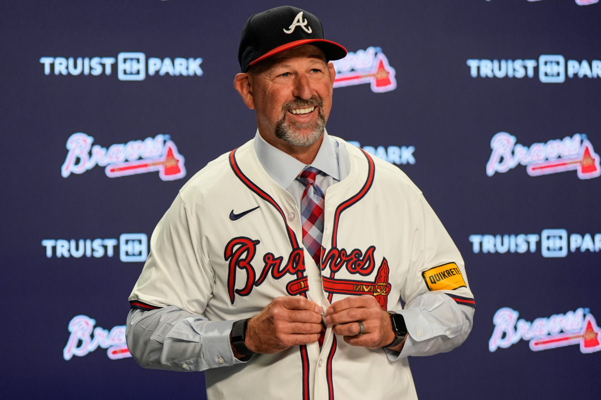 CYA 투수 못 보낸다! '선수단 박사' 새 감독에 김하성도 잡는다면, …